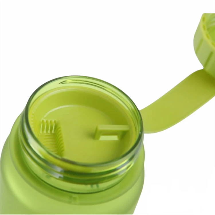 MASKA1112green_aa.jpg